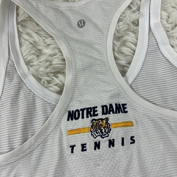 Lululemon Swiftly Tech Tank *Notre Dame Tennis Patch - Picture 4 of 4
